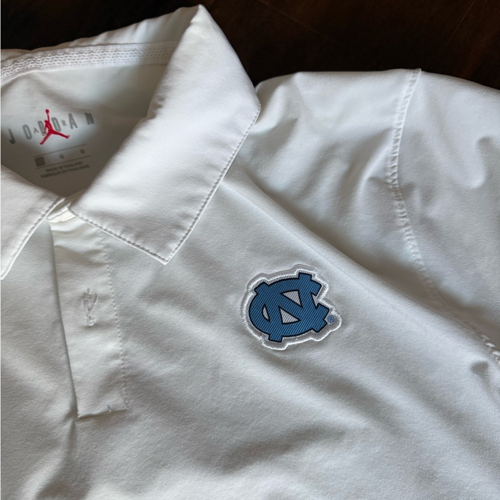 Jordan UNC Polo men’s size large - Picture 2 of 6
